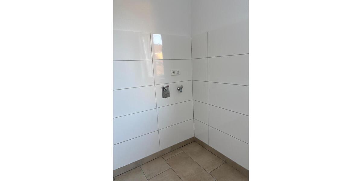 Etagenwohnung Lingen (Ems) Damaschke - 4 Zimmer, 102 m&sup2;, 900&euro; | Angebot:27620386