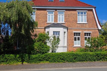 Haus Lengerich - 12 Zimmer, 400 m&sup2;, 690.000&euro; | Angebot:27081986