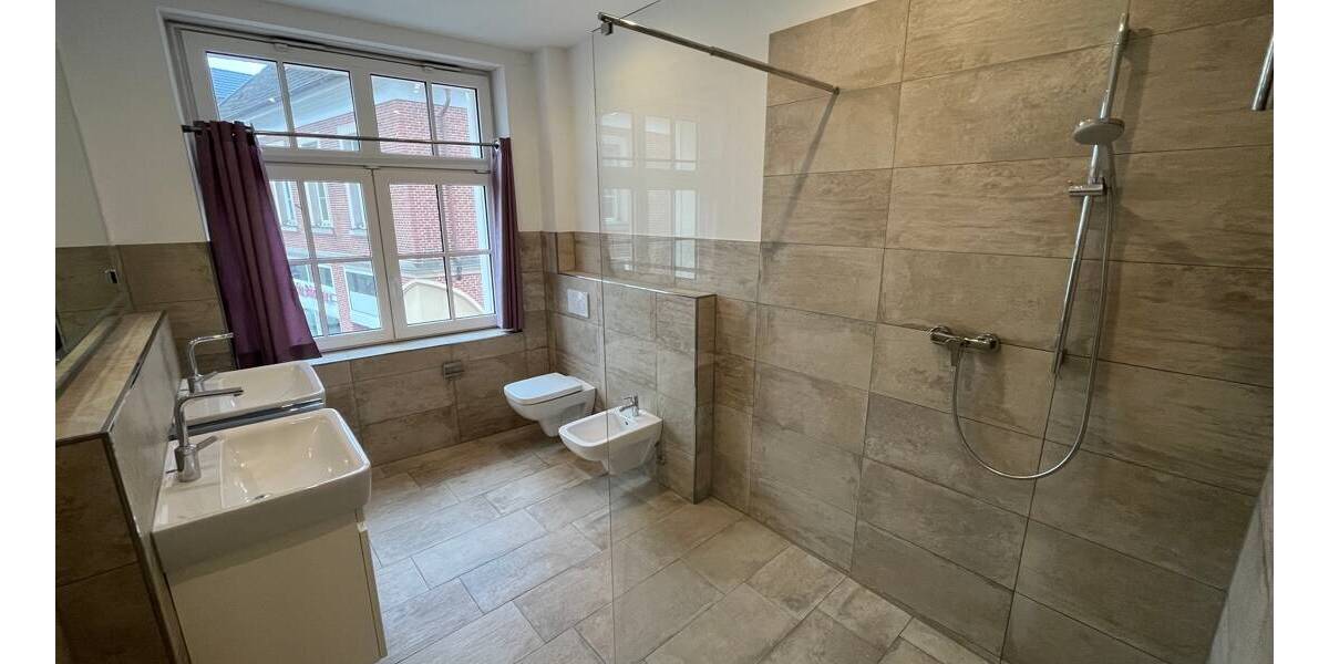Etagenwohnung Rheine Innenstadt - 3 Zimmer, 148 m&sup2;, 1.350&euro; | Angebot:26797635