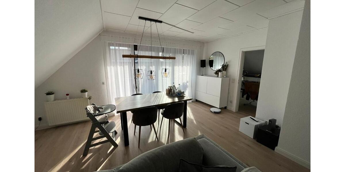Dachgeschoßwohnung Greven - 4 Zimmer, 110 m&sup2;, 1.090&euro; | Angebot:27597730