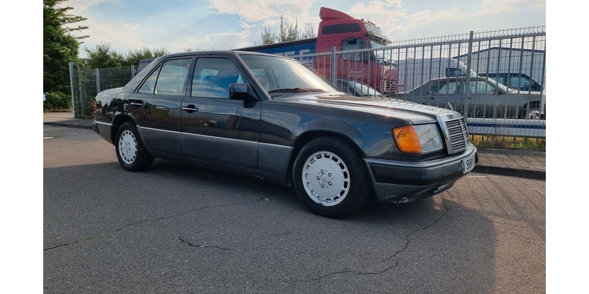 Mercedes-Benz E 300 134.000 km 9.900 &euro; Horstmar 48612