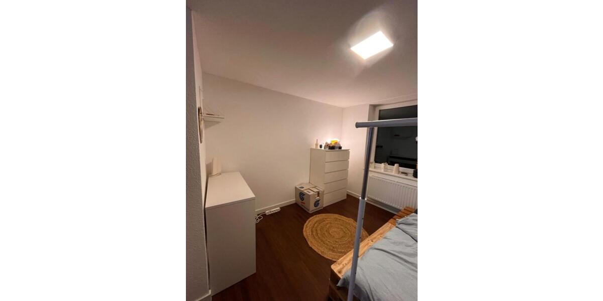 Etagenwohnung Lingen (Ems) Damaschke - 4 Zimmer, 70 m&sup2;, 275&euro; | Angebot:25867752