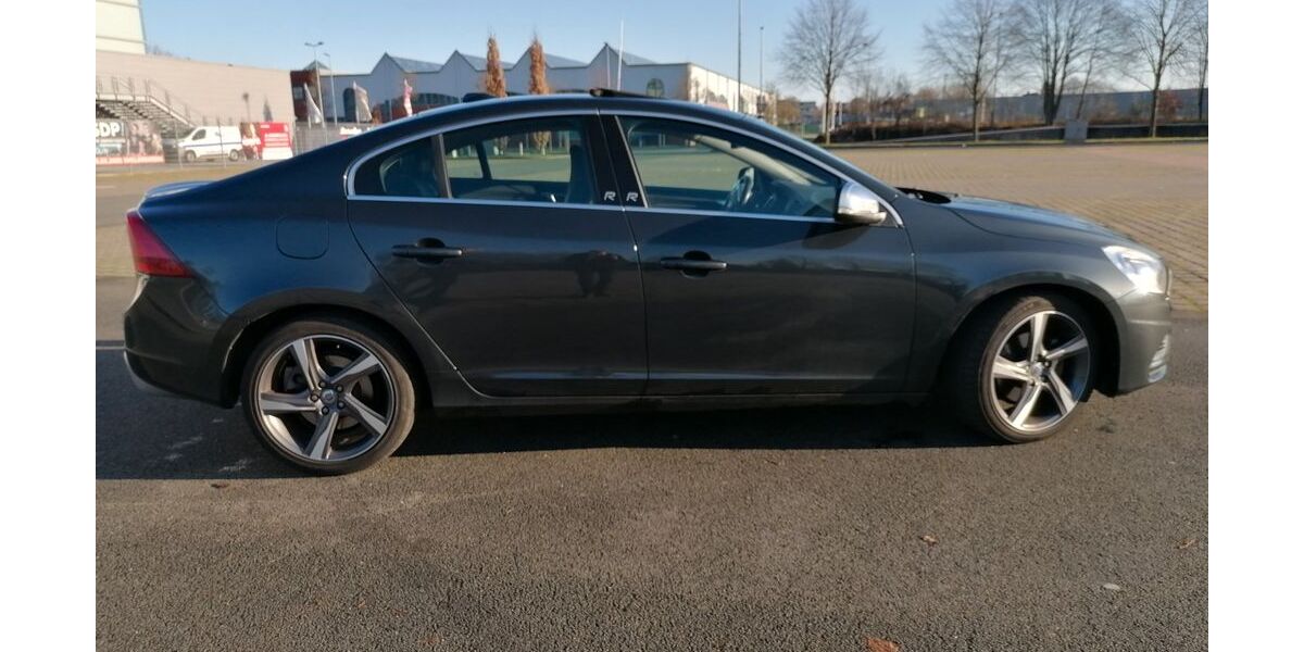 Volvo S60 92.900 km 14.600 &euro; Lingen 49808