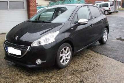 Peugeot 208 196.000 km 3.750 &euro; Ibbenbueren 49477