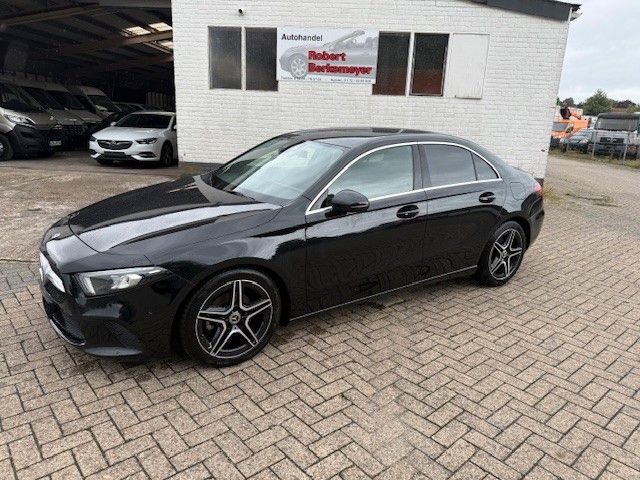 Mercedes-Benz A 180 303.089 km 15.990 &euro; Bad Bentheim 48455