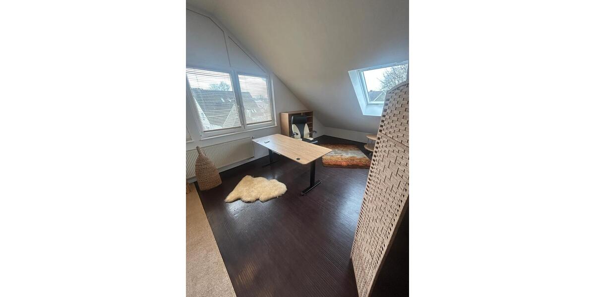 Dachgeschoßwohnung Ibbenbüren - 3 Zimmer, 140 m&sup2;, 1.000&euro; | Angebot:26039332