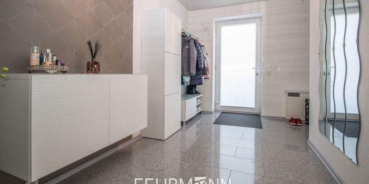 Einfamilienhaus Wettringen - 8 Zimmer, 328 m&sup2;, 699.000&euro; | Angebot:25668209