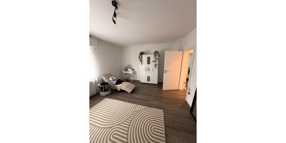 Etagenwohnung Lingen (Ems) Damaschke - 3 Zimmer, 90 m&sup2;, 725&euro; | Angebot:26007360