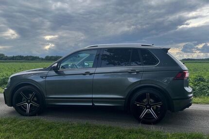 VW Tiguan 123.000 km 21.500 &euro; Schapen 48480