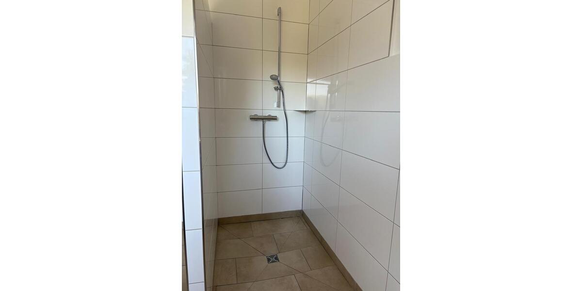 Etagenwohnung Lingen (Ems) Damaschke - 4 Zimmer, 102 m&sup2;, 900&euro; | Angebot:27620386