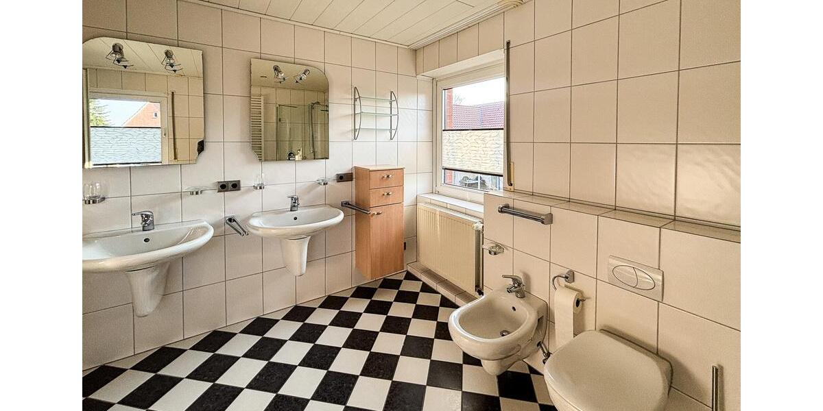 Etagenwohnung Ibbenbüren - 3 Zimmer, 106 m&sup2;, 880&euro; | Angebot:25378985