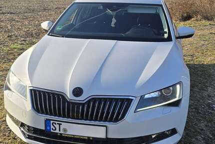 Skoda Superb 81.966 km 22.500 &euro; Emsdetten 48282