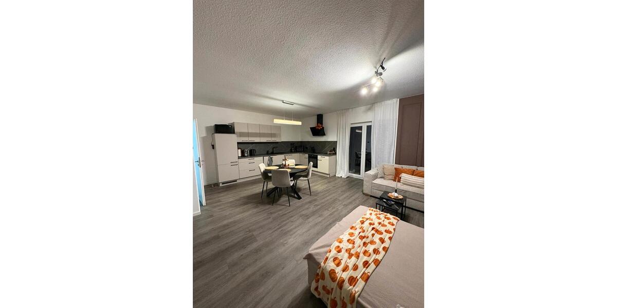 Etagenwohnung Schüttorf - 5 Zimmer, 105 m&sup2;, 1.100&euro; | Angebot:27579641