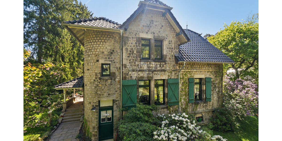 Ein Zuhause umgeben von Grün – gepflegtes EFH mit historischem Flair - Einfamilienhaus Hörstel Hörstel | Angebot:26727363