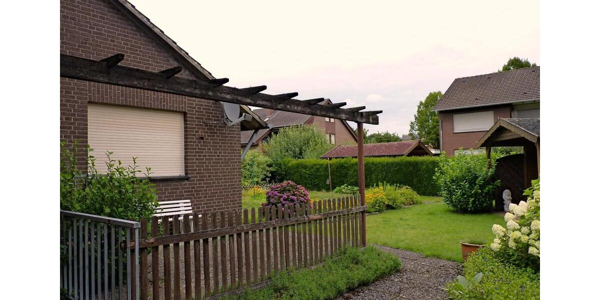 Einfamilienhaus Ibbenbüren Bockraden - 4 Zimmer, 150 m&sup2;, 330.000&euro; | Angebot:25236958