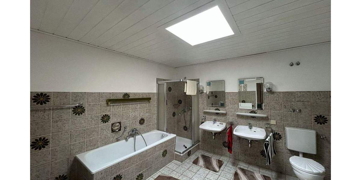 Doppelhaushälfte Rheine Dorenkamp - 8 Zimmer, 232 m&sup2;, 319.000&euro; | Angebot:25688558