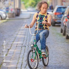 Olaf Schubert & seine Freunde - Jetzt oder now! 16.04.2027 Ems-Halle