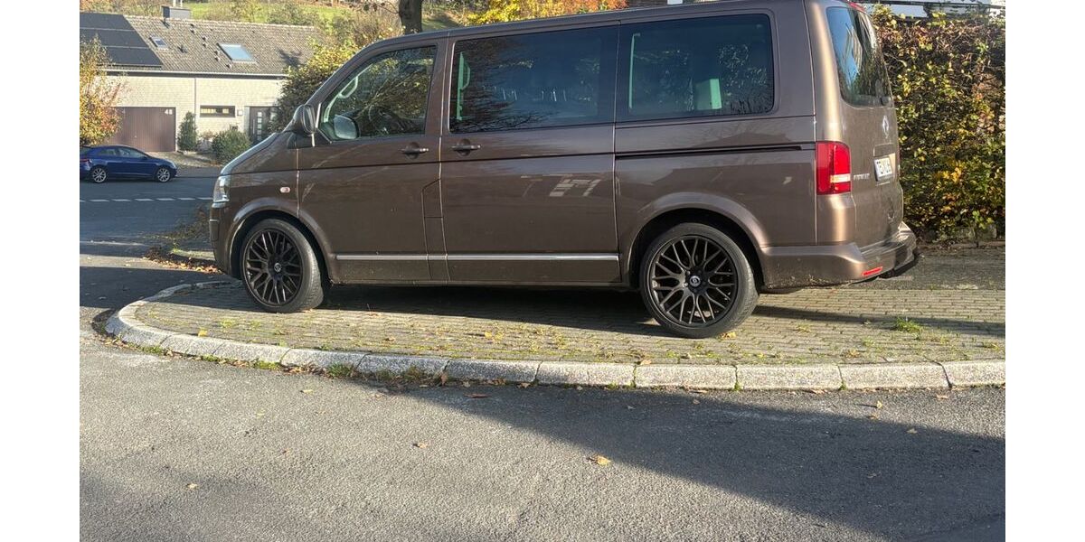 VW T5 Multivan 193.000 km 16.900 &euro; Tecklenburg 49545