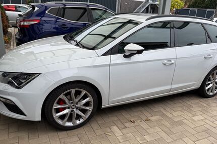 Seat Leon 128.000 km 17.099 &euro; Hopsten 48469