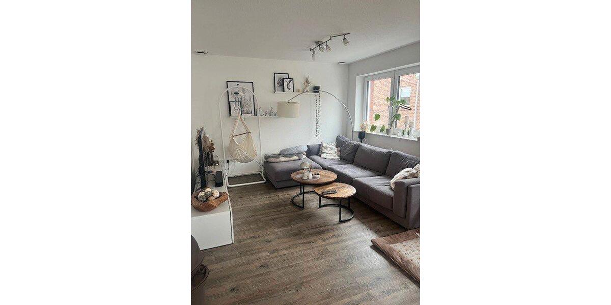 Etagenwohnung Lingen (Ems) - 4 Zimmer, 95 m&sup2;, 1.000&euro; | Angebot:26004702