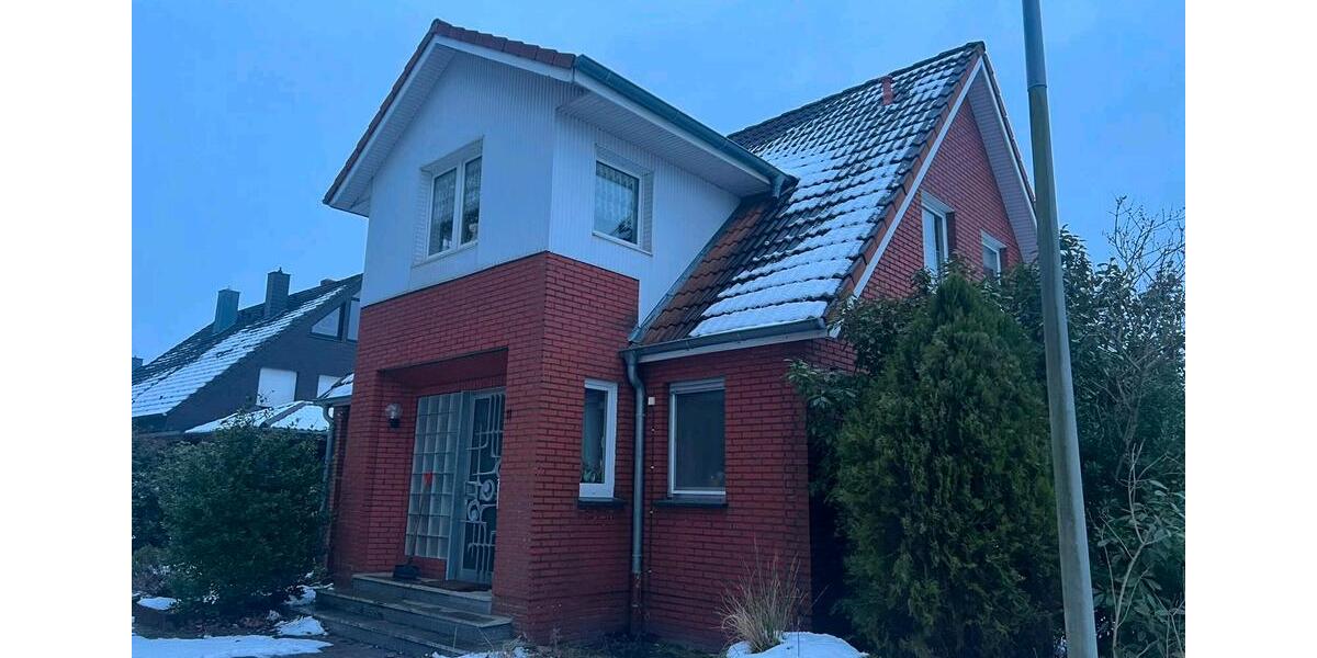 Mehrfamilienhaus, Wohnhaus Lingen (Ems) - 8 Zimmer, 250 m&sup2;, 380.000&euro; | Angebot:25722729