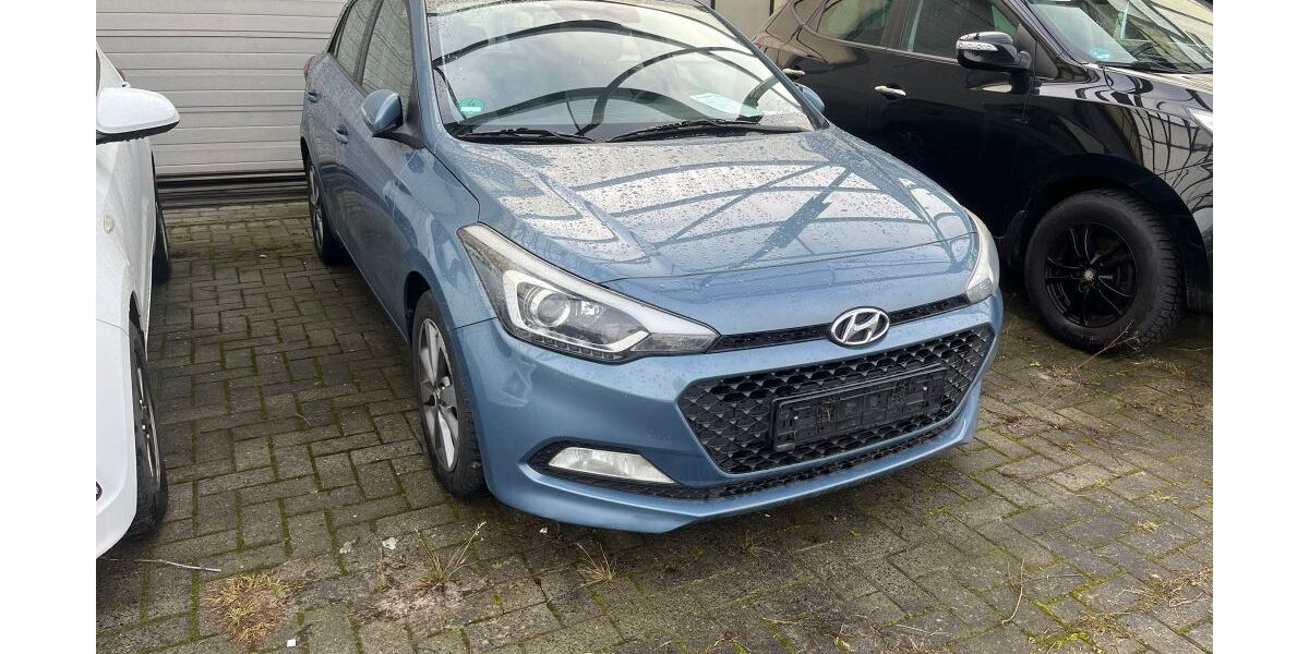 Hyundai i20 127.758 km 8.300 &euro; Hörstel 48477