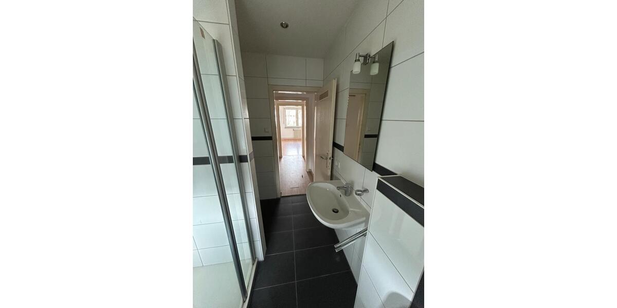 Etagenwohnung Lingen (Ems) - 4 Zimmer, 88 m&sup2;, 750&euro; | Angebot:25904810