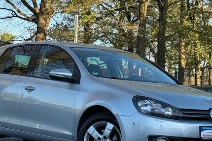VW Golf 96.000 km 8.999 &euro; Ibbenbüren 49479