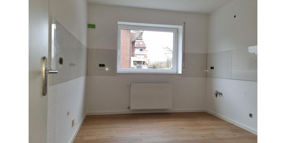 Etagenwohnung Lingen (Ems) - 3 Zimmer, 104 m&sup2;, 930&euro; | Angebot:26041131