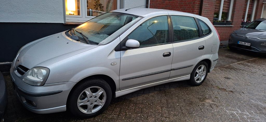 Nissan Almera Tino 72.000 km 2.350 &euro; Schüttorf 48465