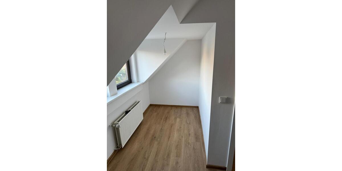 Maisonettenwohnung Lingen (Ems) Damaschke - 4 Zimmer, 142 m&sup2;, 1.010&euro; | Angebot:27610126