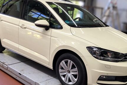 VW Touran 98.099 km 25.980 &euro; Ibbenbüren 49477