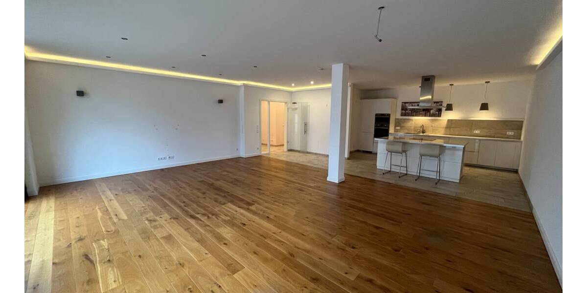 Etagenwohnung Rheine Innenstadt - 3 Zimmer, 148 m&sup2;, 1.350&euro; | Angebot:26797635