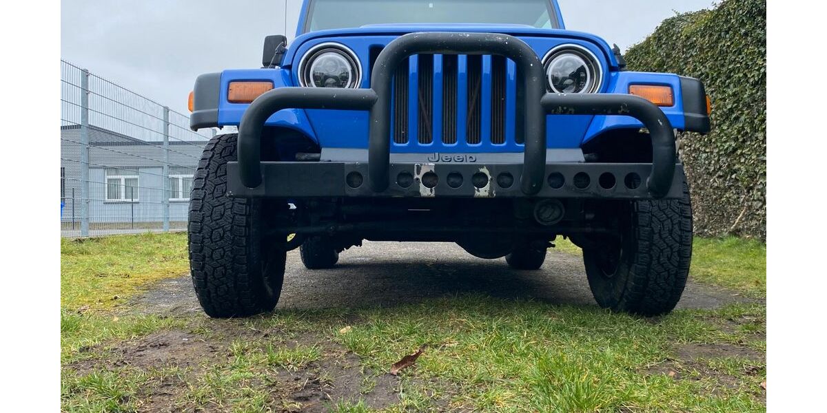 Jeep Wrangler 174.377 km 9.499 &euro; Gronau-Epe 48599