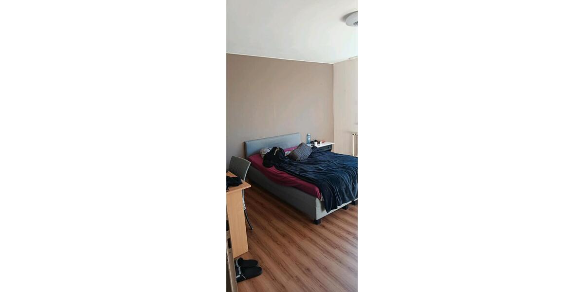 Etagenwohnung Lingen (Ems) - 2 Zimmer, 100 m&sup2;, 422&euro; | Angebot:25567952