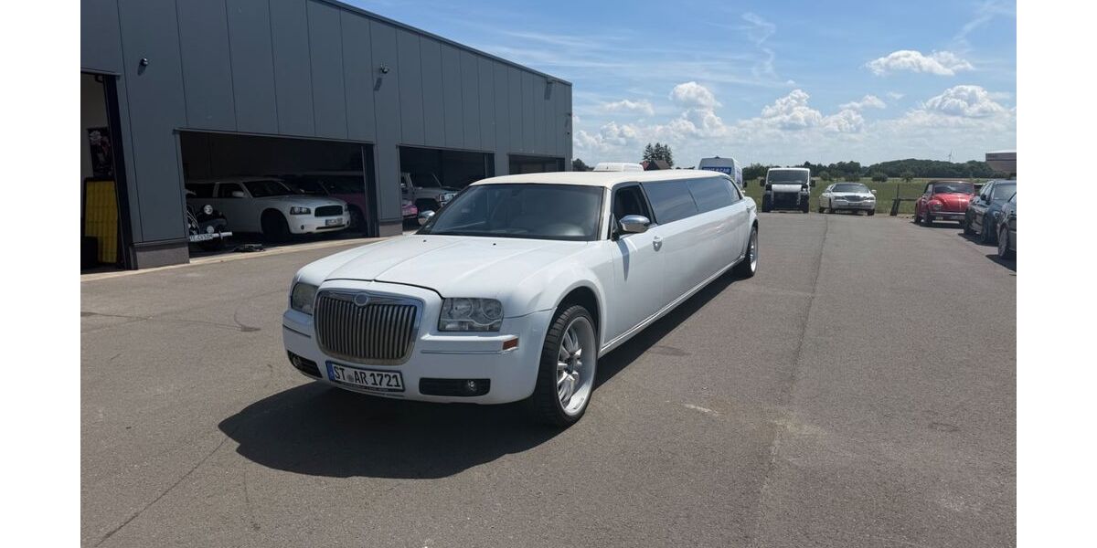 Chrysler 300C 242.200 km 23.799 &euro; Tecklenburg 49545
