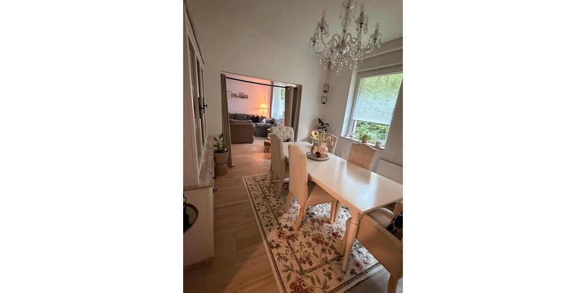 Etagenwohnung Ibbenbüren Bockraden - 7.5 Zimmer, 150 m&sup2;, 1.800&euro; | Angebot:27537322