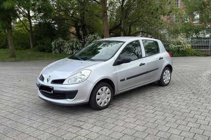 Renault Clio 91.000 km 2.750 &euro; Gronau 48599