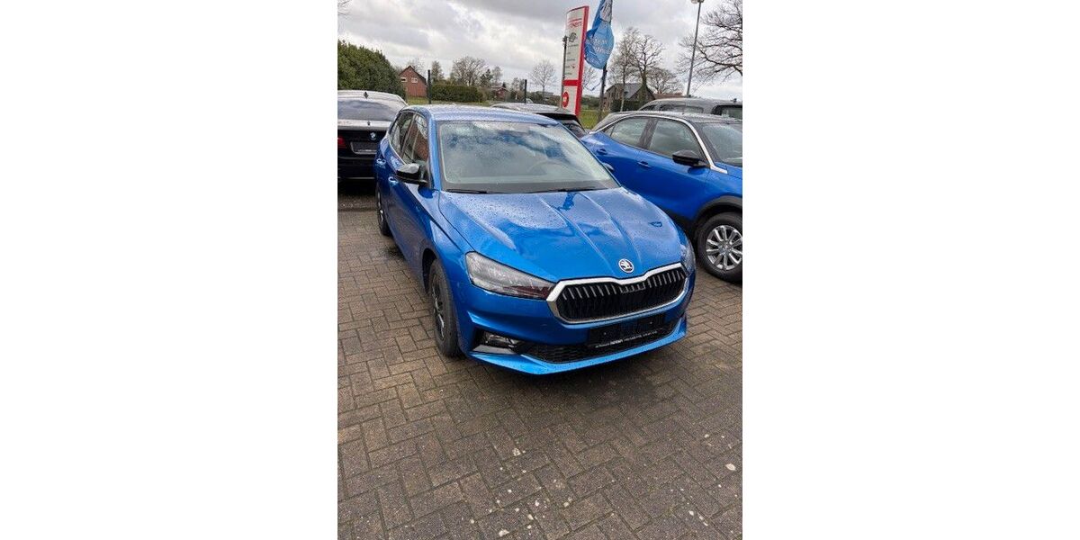 Skoda Fabia 15.000 km 17.695 &euro; Voltlage 49599