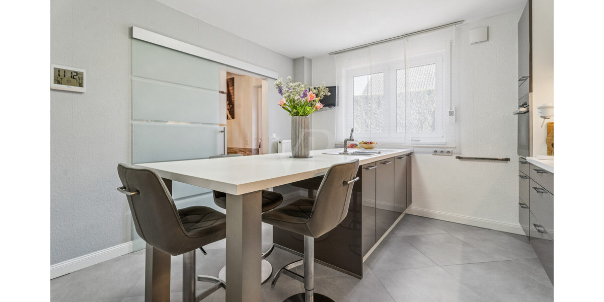 Der Sommer kann kommen- neuwertiges EFH mit naturverbundenem Außenbereich und Poolanlage - Einfamilienhaus Ibbenbüren Ibbenbüren | Angebot:26146995