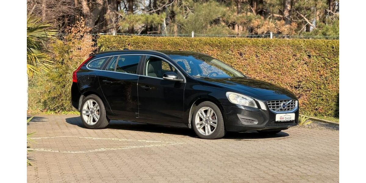 Volvo V60 225.873 km 6.998 &euro; Beesten 49832